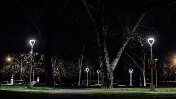 Focos iluminacion de parques