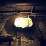 4 Tipos de luces LED para iluminar sótanos y entretechos