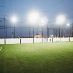 Cómo la iluminación LED favorece a los recintos deportivos