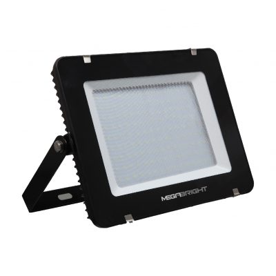 Iluminación Exterior LED para Espacios y Jardines - Megabright