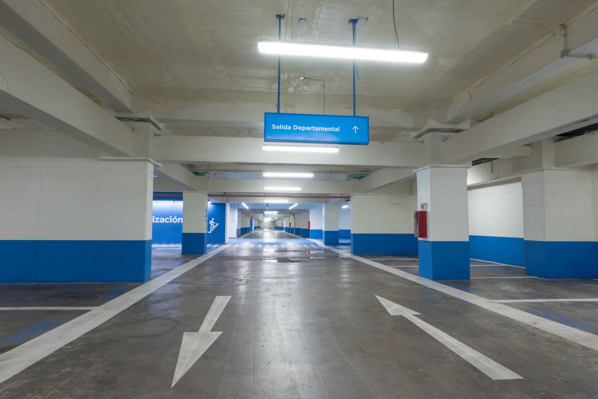 Iluminación estacionamientos subterraneos - Downlight